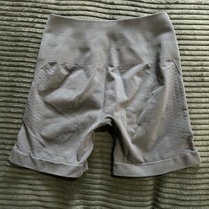 Alphalete Amplify Shorts 4.5” Skyscraper